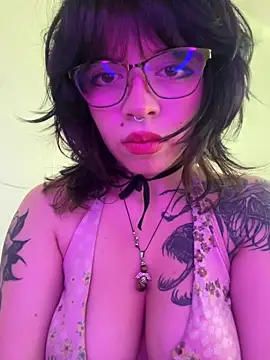 BabySixxxx Adlı Modelin Canlı Sohbet Odası
