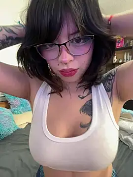 XXX chat uživo modela BabySixxxx