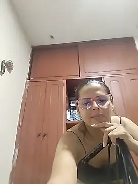 Show de Bella_Morena27 na webcam