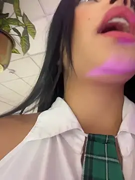 EvasBlazeXXX's Webcam Show