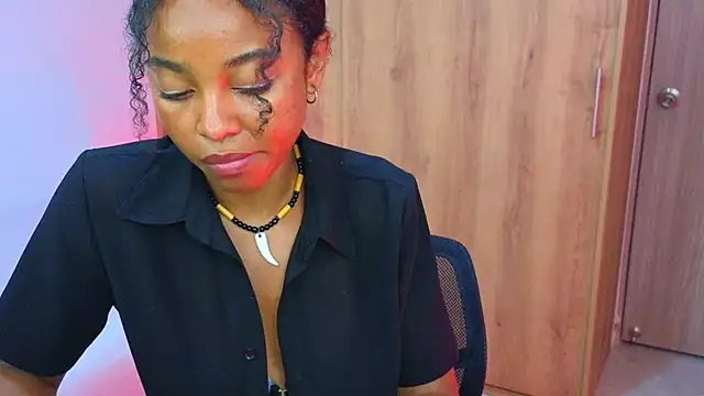 kristinereyes_ élő XXX-chatje
