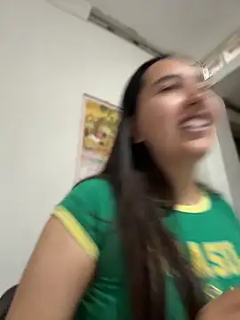 Alix_Rousses20 XXX чат на живо