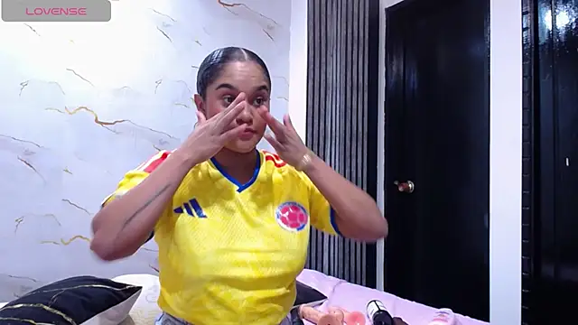 Živý XXX chat Liaa_cams
