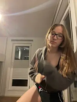 Freaky-Doll Webcam-Show