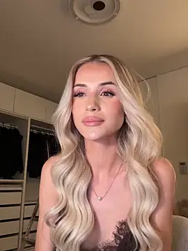 ZoeyLuxn Webbikameraesitys