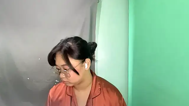 RobbinBernand Pertunjukan Webcam