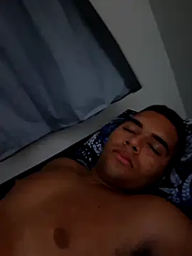 correia0029 Show in webcam