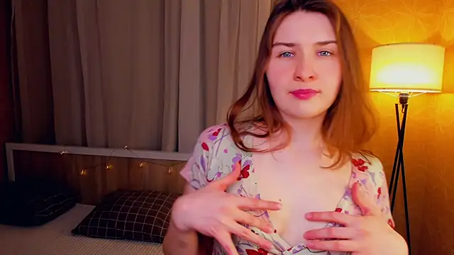 RainaErathn Live XXX chat
