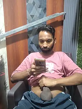 Akki-101 Webcam show