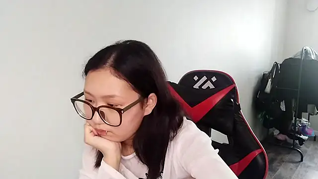 AdelineCanup 라이브 XXX 채팅