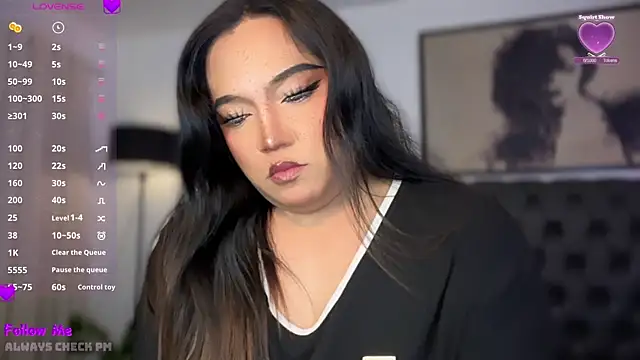 Sensual_Ekang Show in webcam