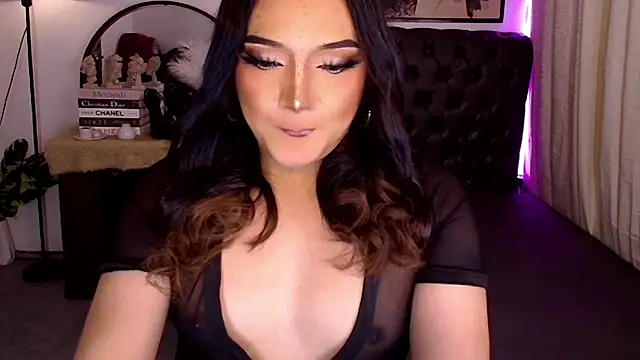 Sensual_Ekang Adlı Modelin Web Kamerası Şovu
