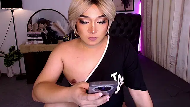 Sensual_Ekang Pertunjukan Webcam
