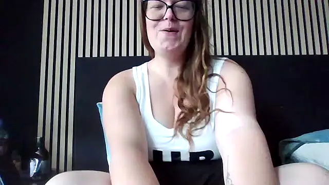 Forbiddencurves2026 – webcam-show