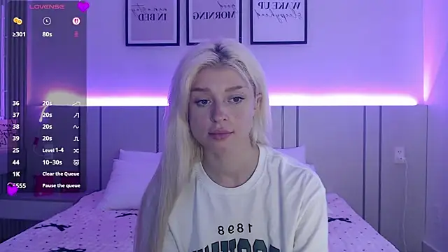 BlondyLi live XXX chat