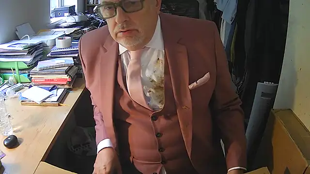 SuitedSub63 webkamerás műsora