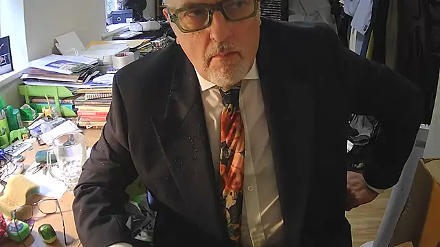 SuitedSub63's Webcam Show