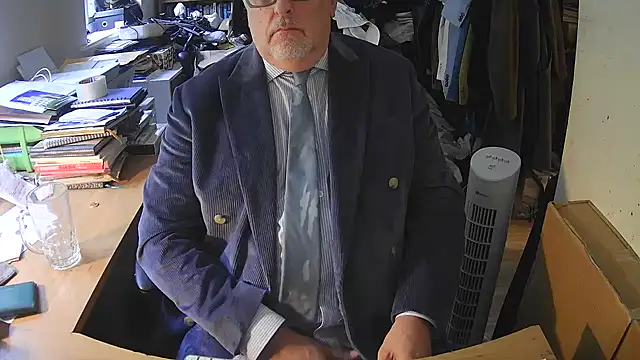 SuitedSub63 Webcam-Show