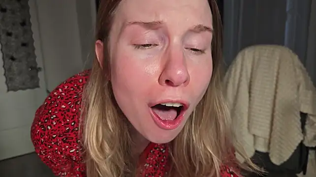 Eve_Sinn Webbikameraesitys