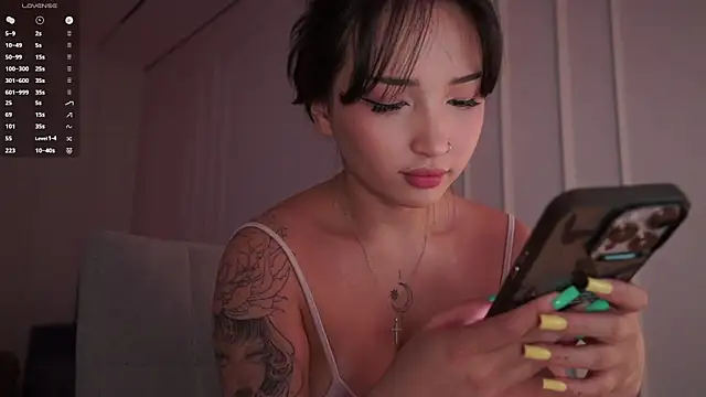 Chat soba uživo modela asvna_