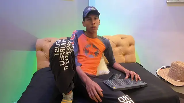 Zane_Belville Pertunjukan Webcam
