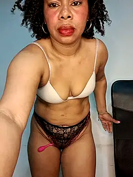 Cassandra_em_n Webbikameraesitys