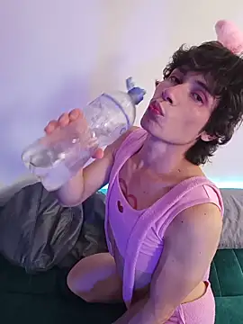 LittleTymmyn Webbikameraesitys