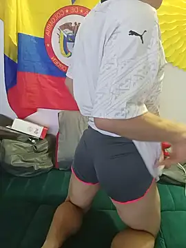 LittleTymmy Show in webcam