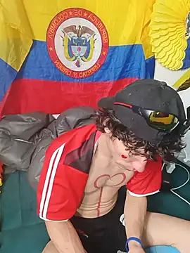 LittleTymmy Show in webcam