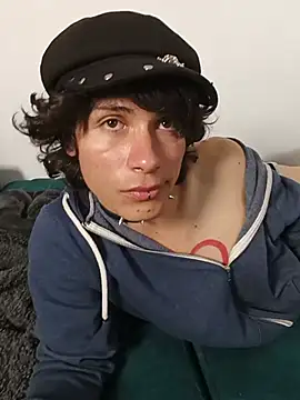 LittleTymmy Adlı Modelin Web Kamerası Şovu