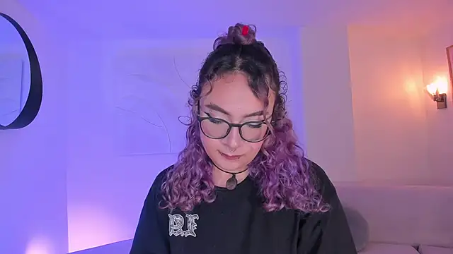 LoiseHarper's Live XXX Chat