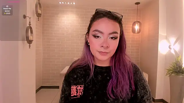 XXX chat uživo modela LoiseHarper
