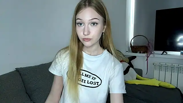EvilinKasta webcam show