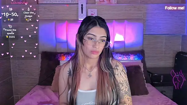 mia_devine_ Live XXX-chat
