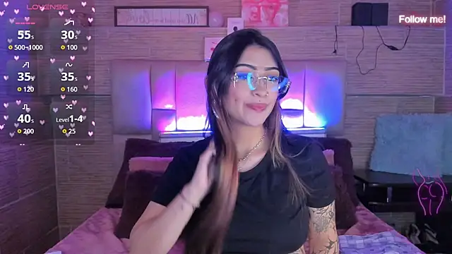 mia_devine_'s Live XXX Chat