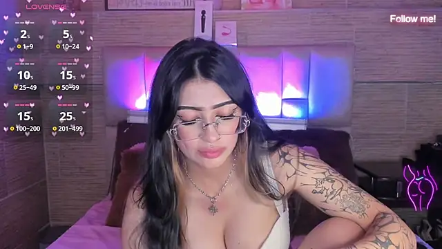 mia_devine_'s Live XXX Chat