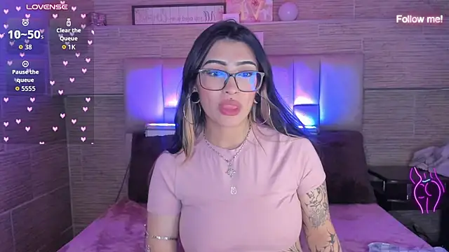 mia_devine_ Chat XXX live