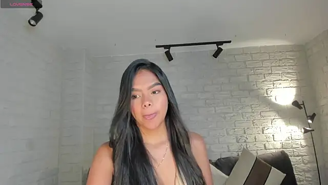 SaphiraJames' Webcam Show