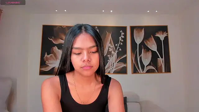 Živý XXX chat SaphiraJames