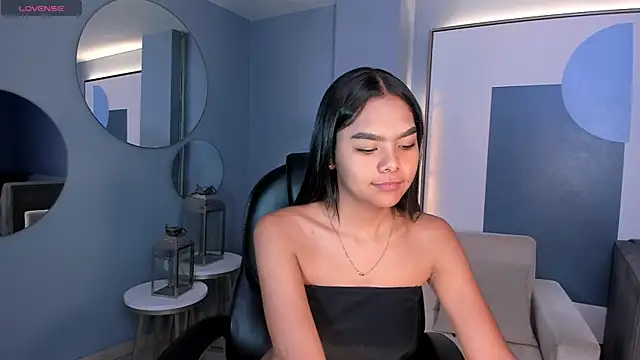 XXX chat uživo modela SaphiraJames