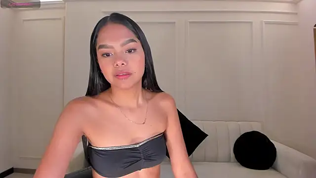 SaphiraJames' Live XXX Chat