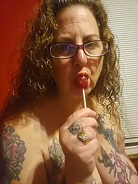 Harleygirl73's Webcam Show