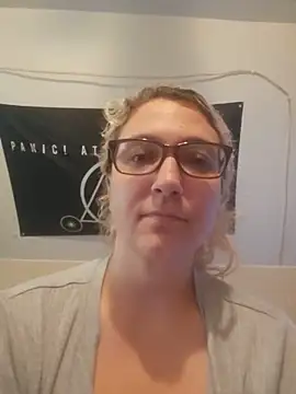 Thatonebinch Show in webcam