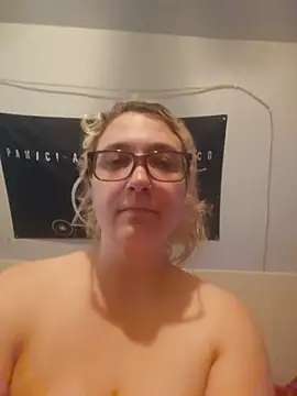 Thatonebinch's Webcam Show