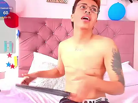 Xyren_Carter Adlı Modelin Web Kamerası Şovu
