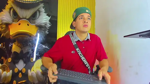 Alisson_Santiel Webcamshow