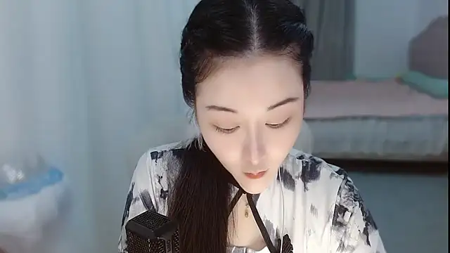 Amy-cnbaby 即時 XXX 聊天