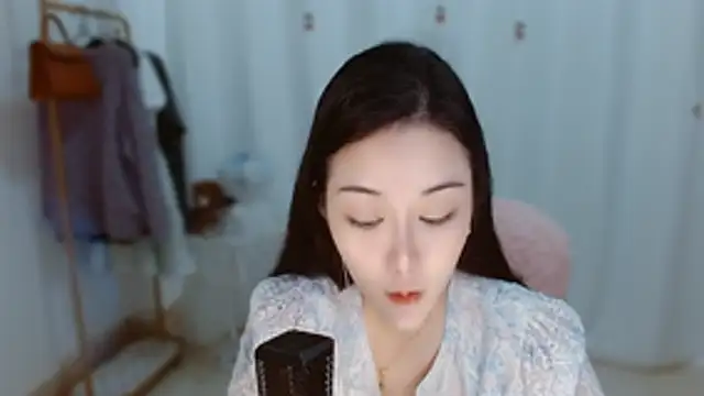 Amy-cnbaby's Live XXX Chat