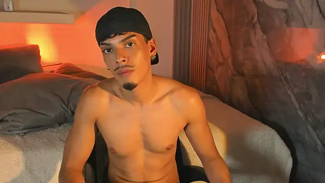 AlexLaurent Show Webcam