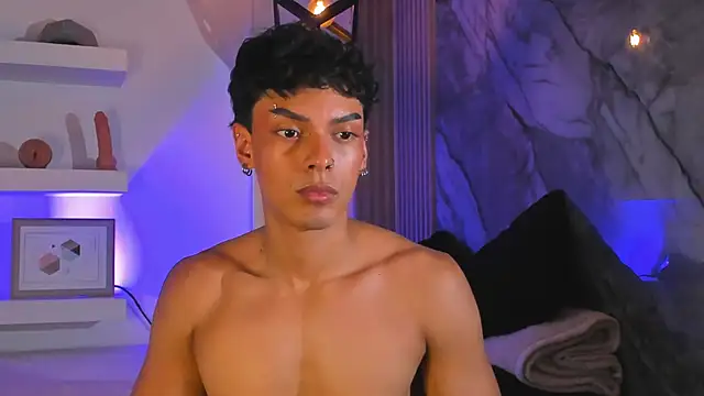 AlexLaurent webkamerás műsora